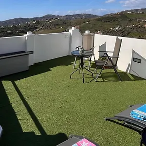 https://confortable-casa-rustica-recien-renovada.1costadelsol.com